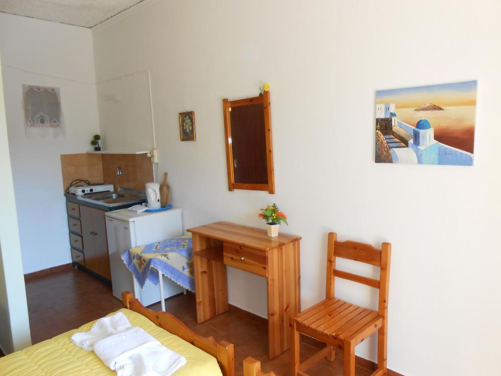 Gregory'S Studios Paleokastritsa Room photo